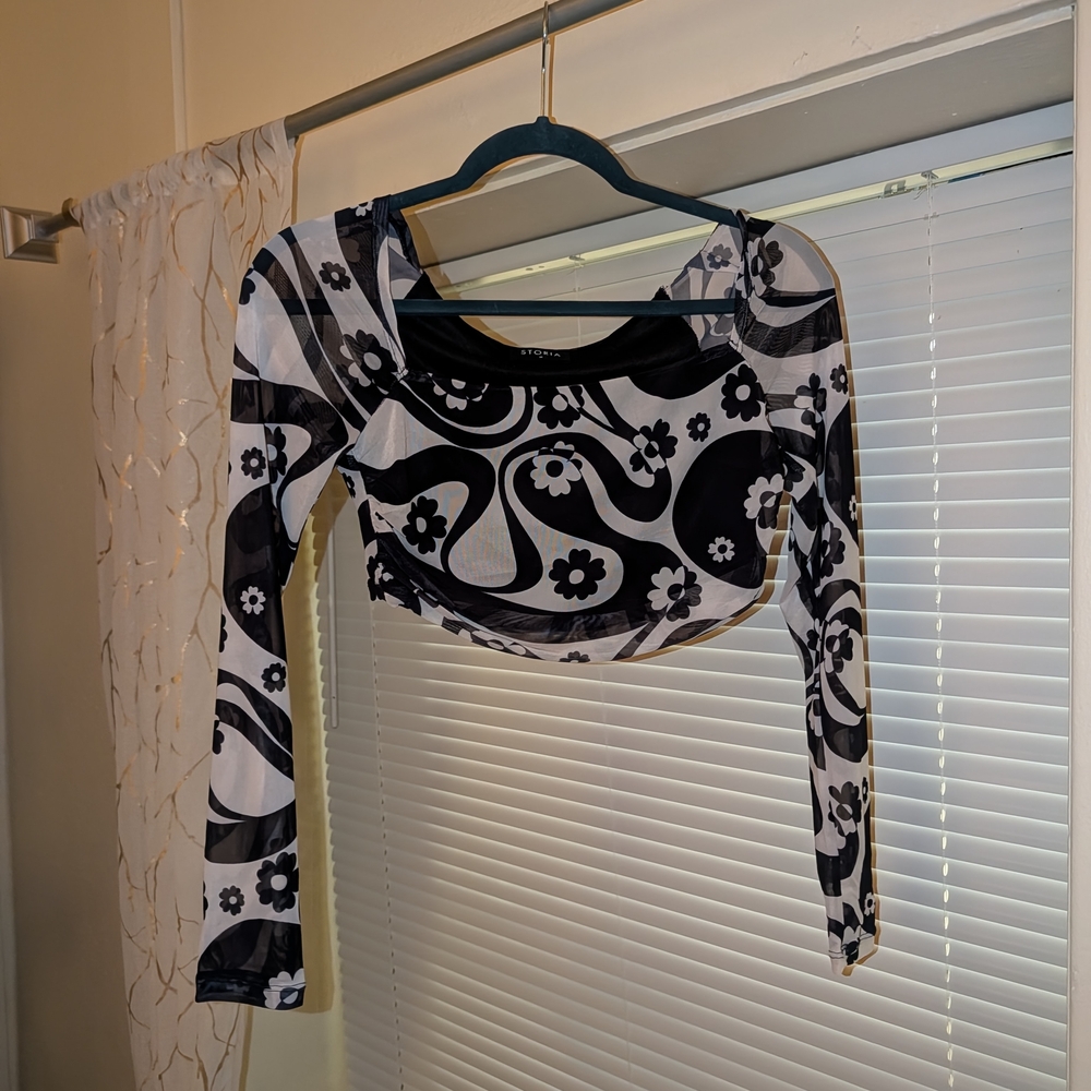 Storia Mesh Top; RARE!